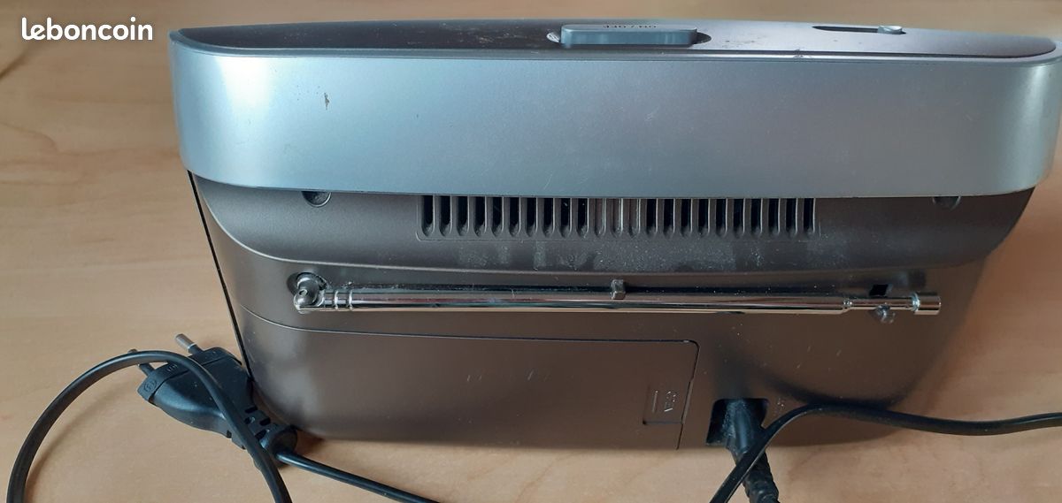 Poste de radio Grundig (image 4)