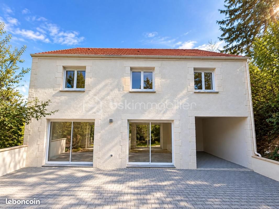 Maison 7 pièces 165 m² · à Chalou-Moulineux · 165 m² · 399 900 €