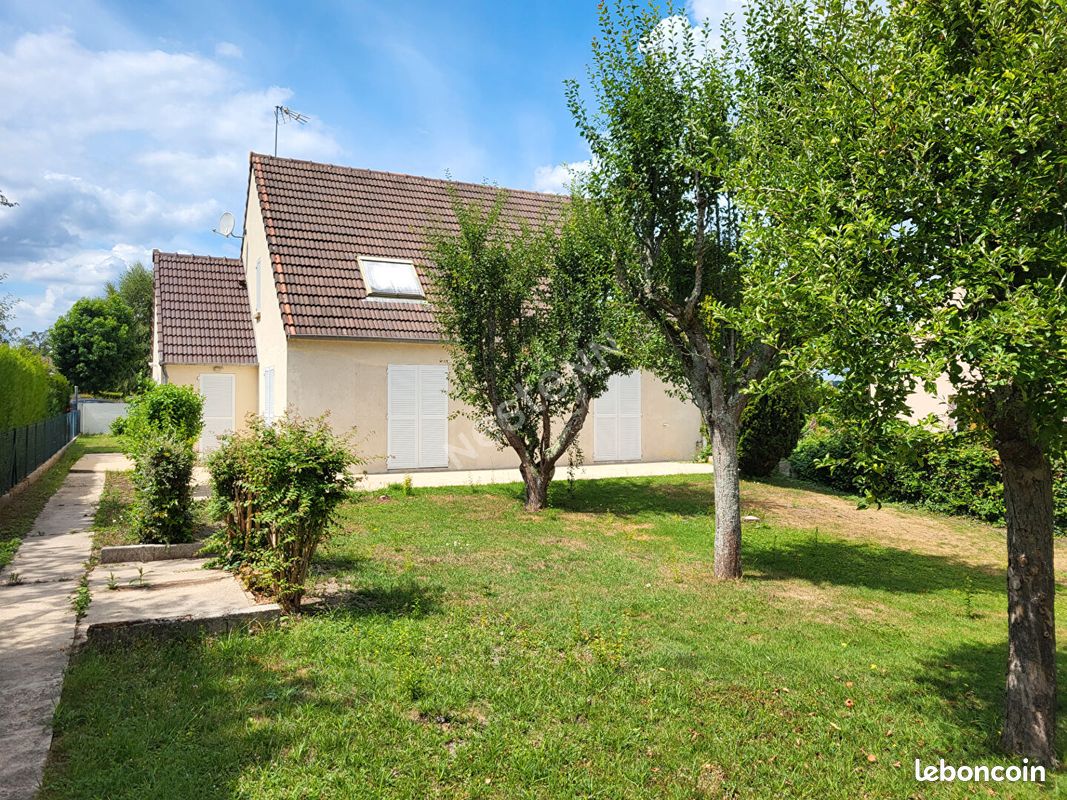 Maison 6 pièces 132 m² · à Boissise-le-Roi · 132 m² · 1 700 €/mois