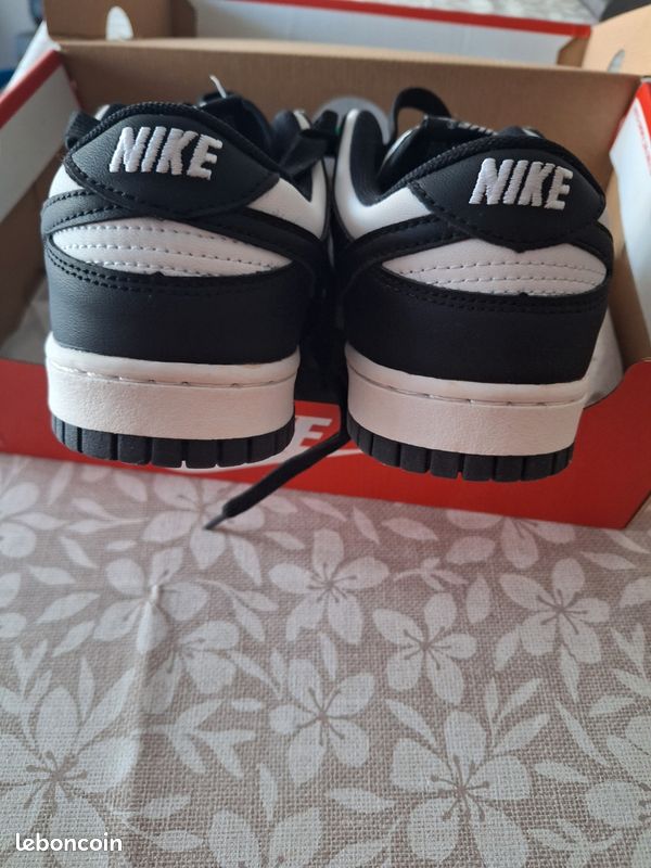 Basket nike T39 comme neuf femme ou homme (image 2)
