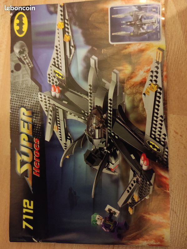 Batwing de Batman avec station (image 2)