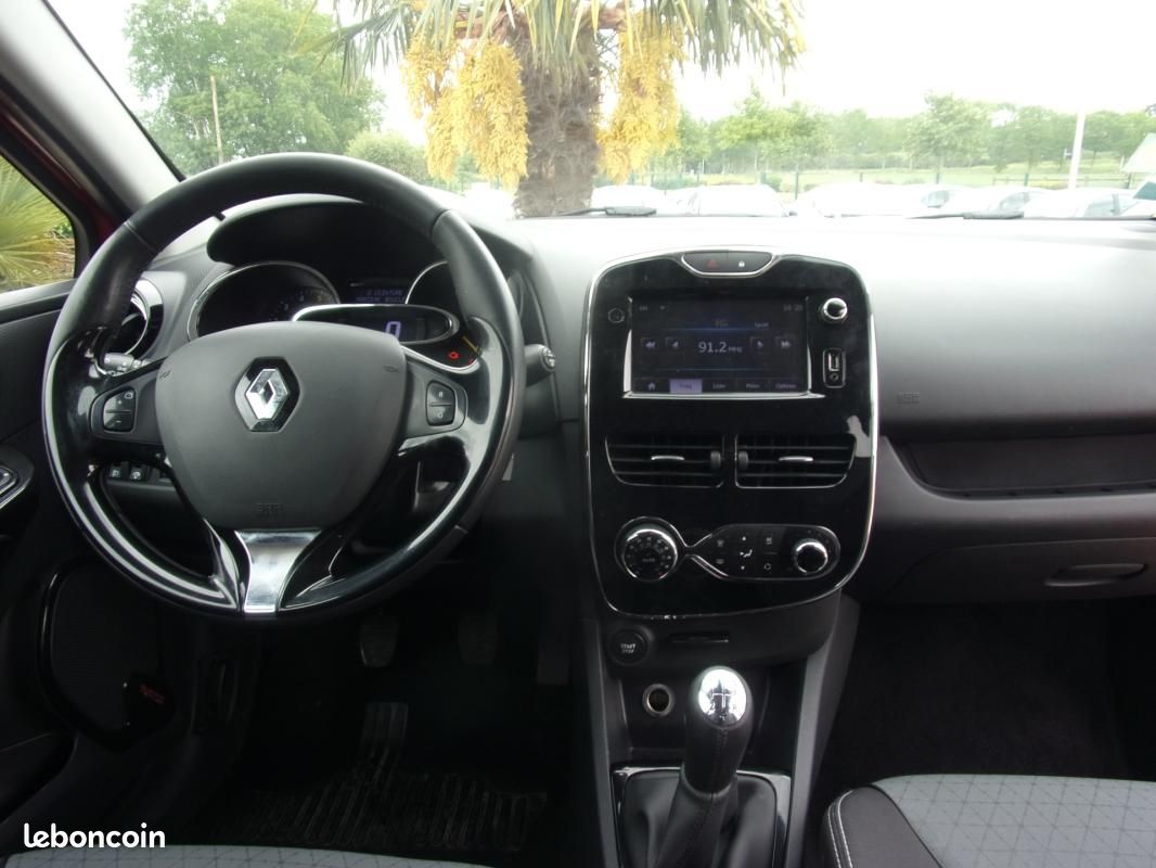 Renault Clio IV ESTATE dCi 90 Energy eco2 Dynamique 90g (image 10)