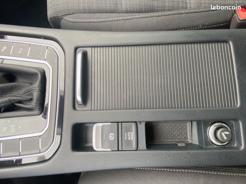 Volkswagen PASSAT 2.0 TDI EVO DSG7 (image 14)