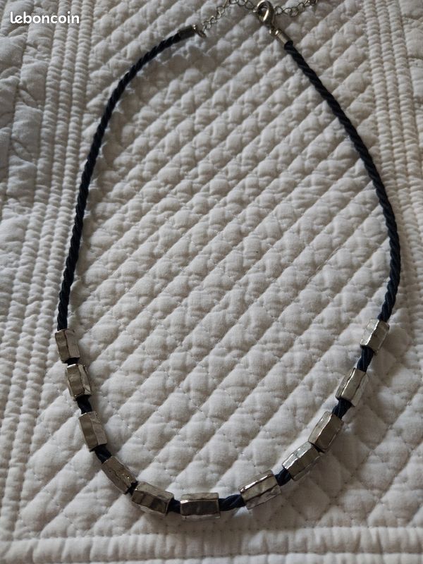 Collier fantaisie (image 1)