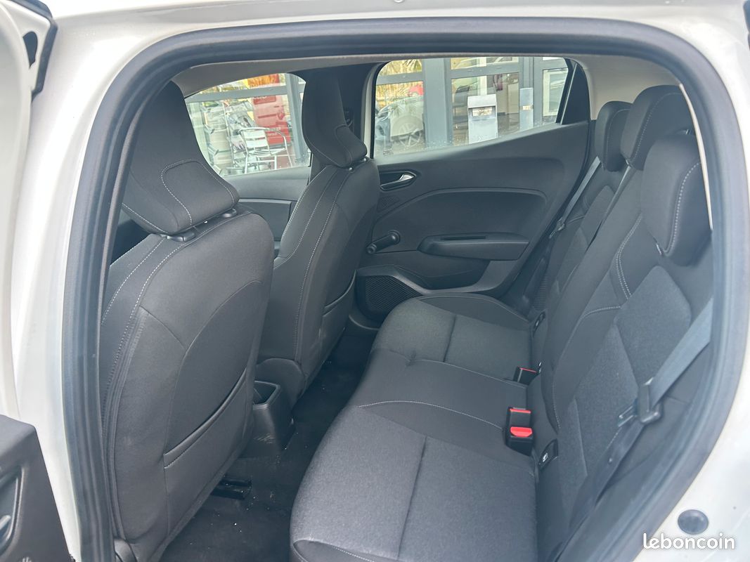 Renault clio 5 hybrides 140cv (image 6)