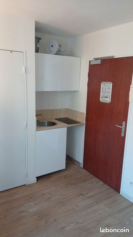 Appartement 1 pièce 15 m² · à Saint-Maur-des-Fossés · 15 m² · 700 €/mois