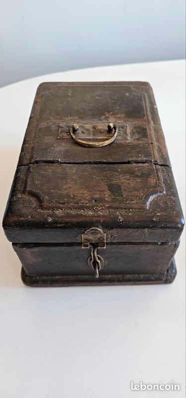 Ancienne boite barbier indien (image 1)