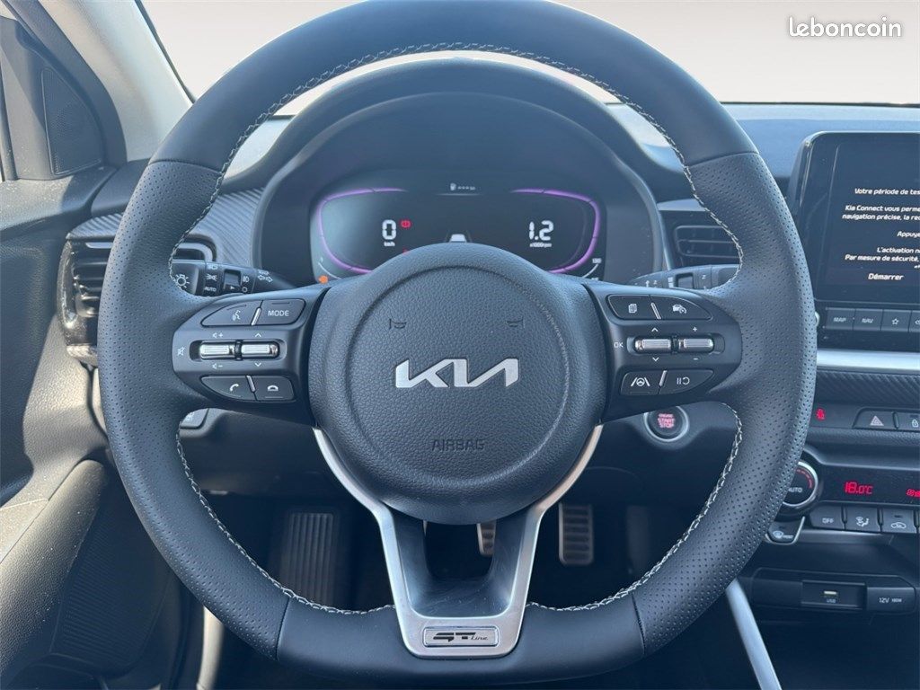 Kia Stonic 1.0 T-GDI 100 CH BVM6 GT-line (image 17)