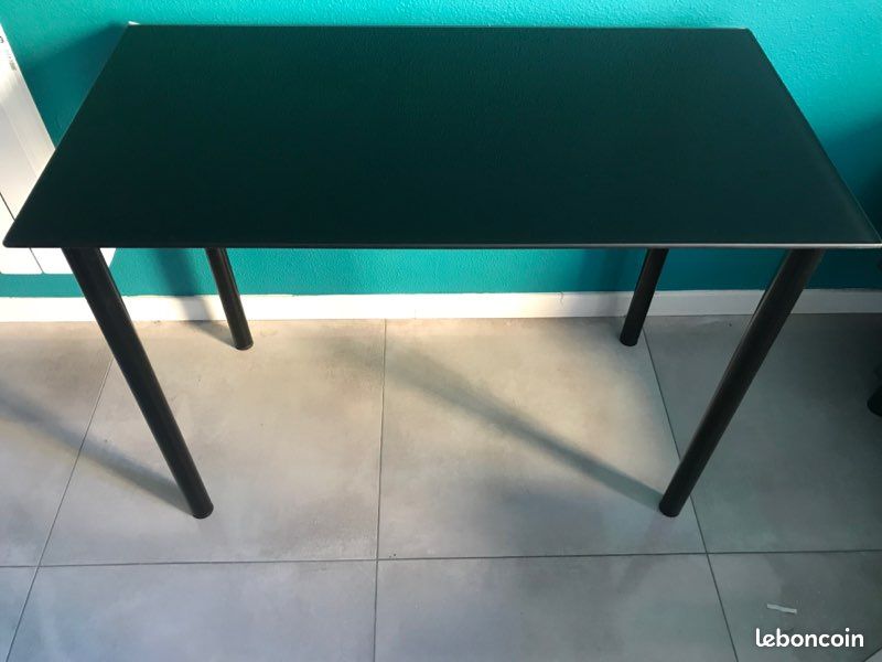 Bureau (image 1)