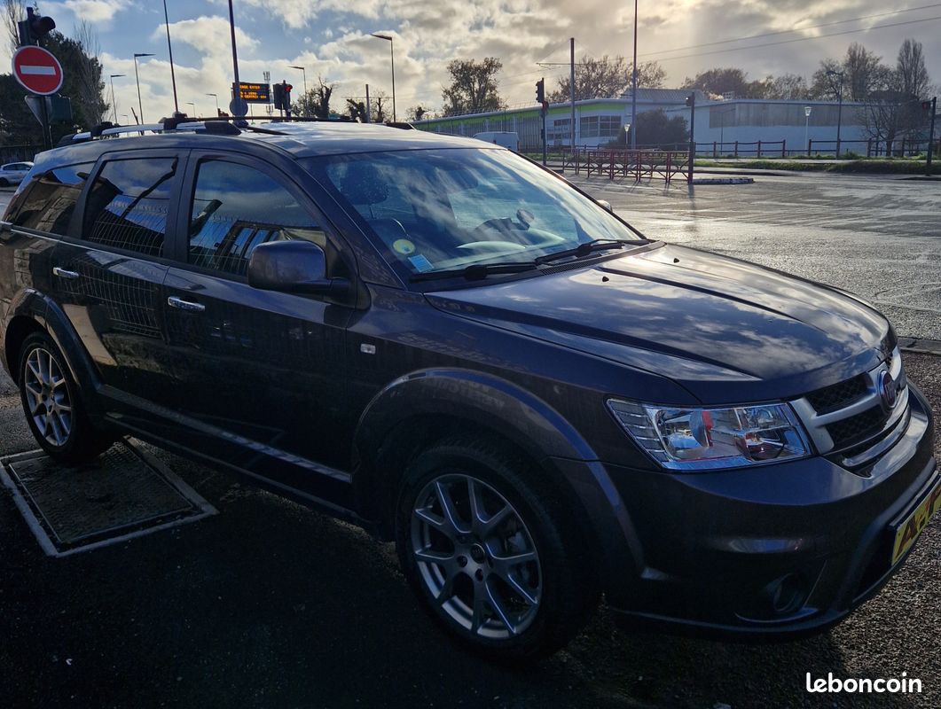 Fiat freemont 2.0 mjtd 170 lounge 7 places garantie 6 mois (image 2)