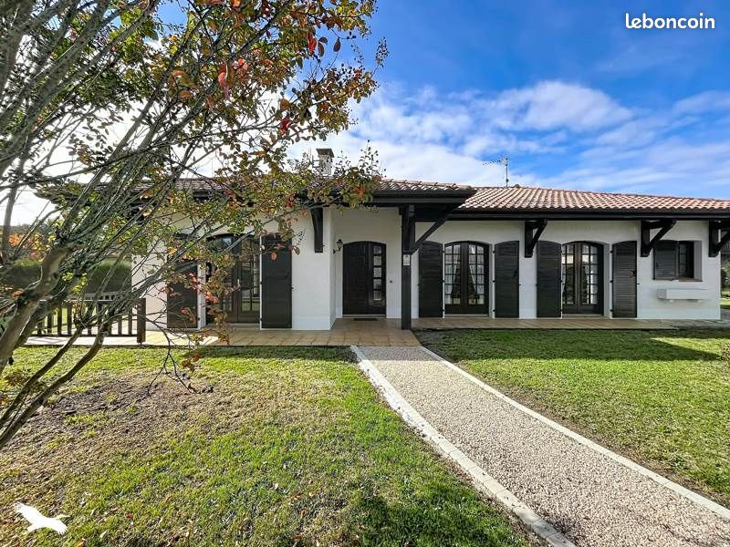 Maison 4 pièces 113 m² · à Saint-Vincent-de-Tyrosse · 113 m² · 359 000 €