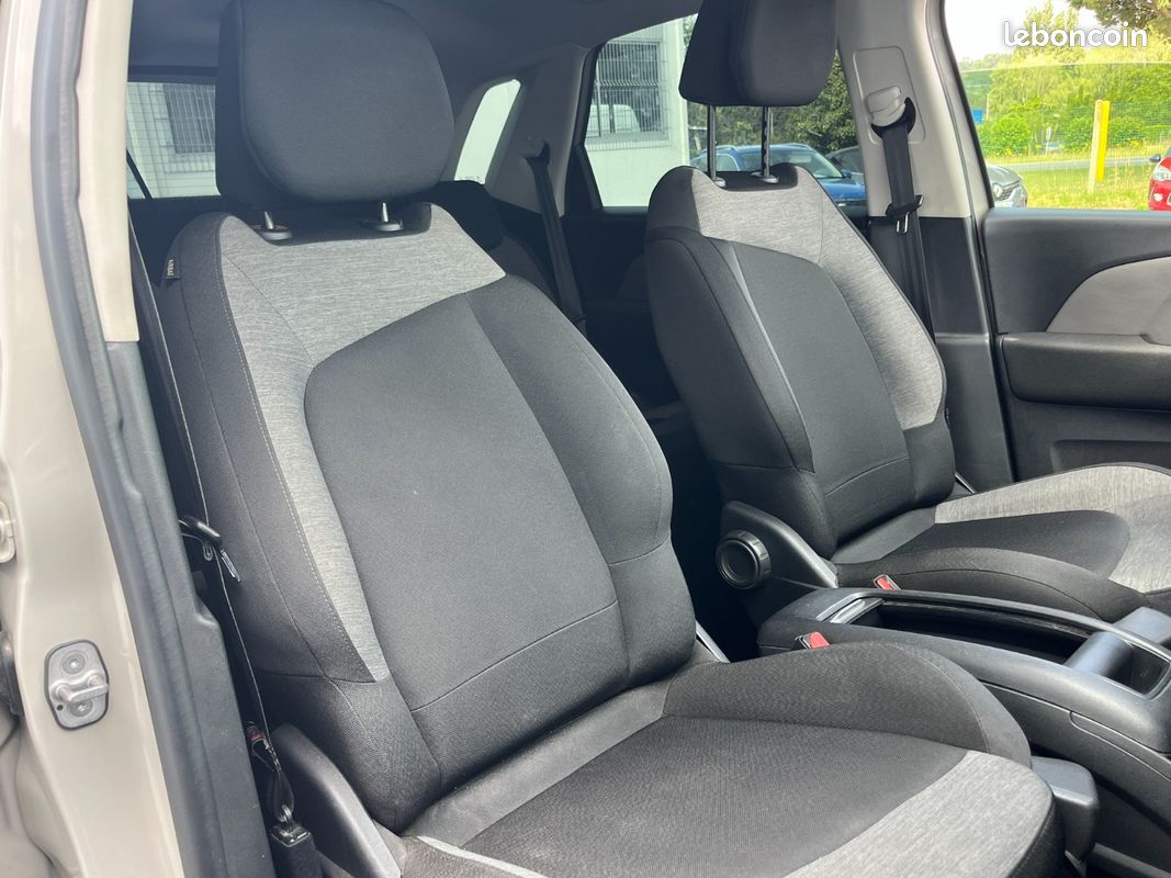 Citroën C4 Picasso II (2) 1.6 BLUEHDI 120 S&S SHINE EAT6 (image 23)