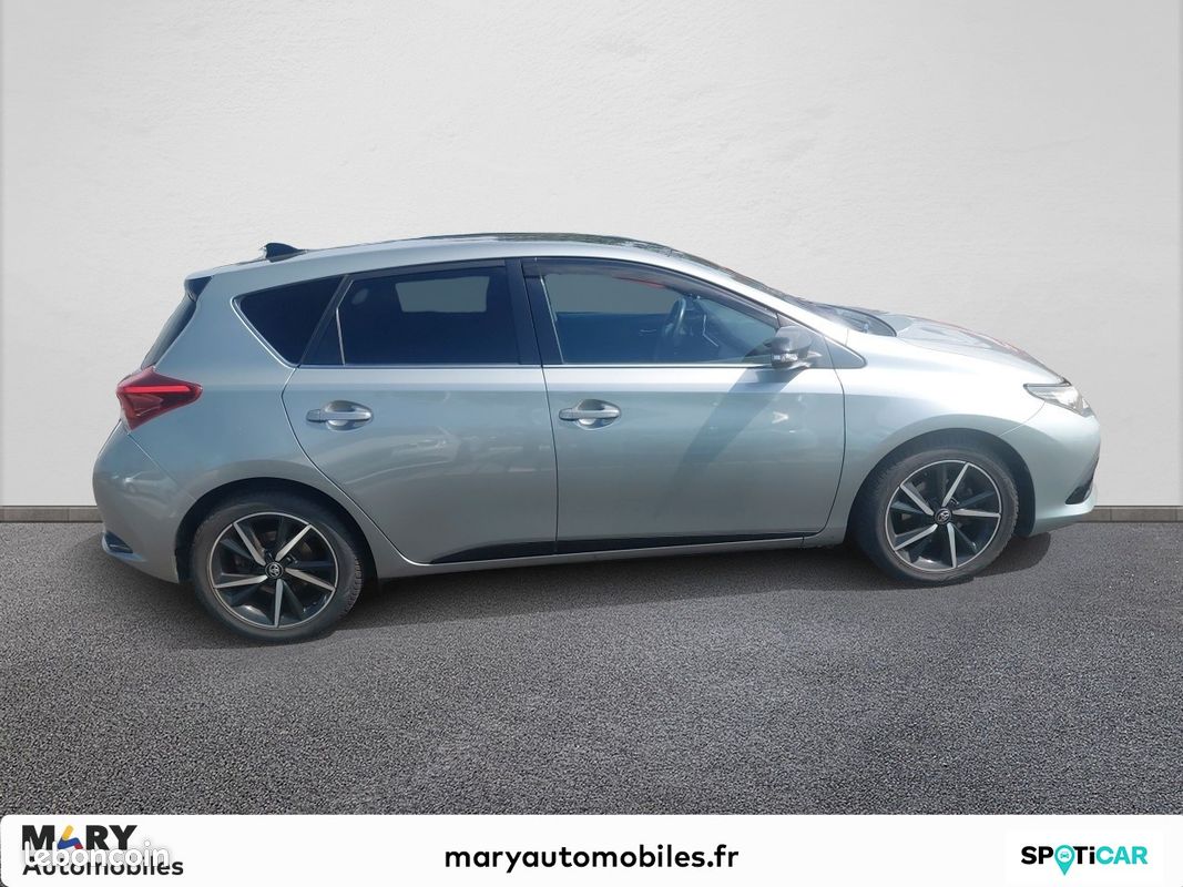 TOYOTA Auris 1.2T Dynamic (image 4)
