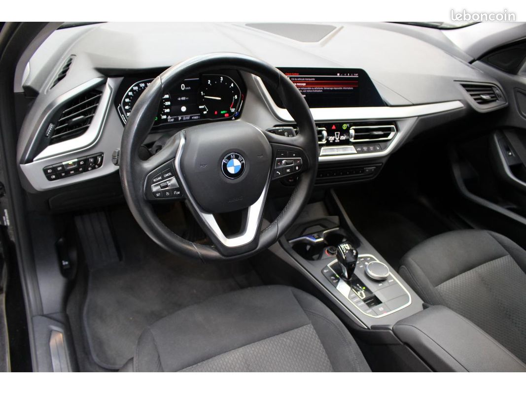 BMW SERIE 1 118d - BVA BERLINE F40 Lounge (image 7)