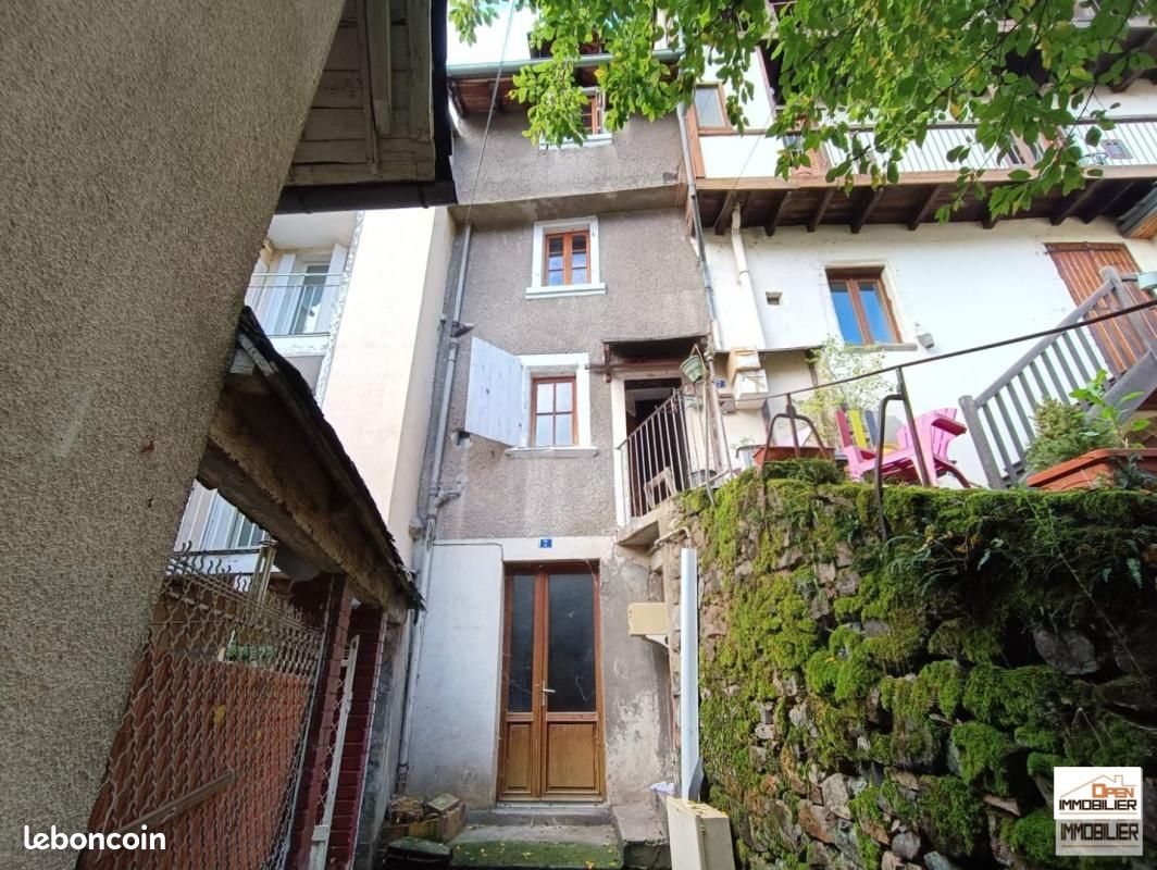 Immeuble 10 pièces 126 m² · à Tulle · 126 m² · 103 000 €