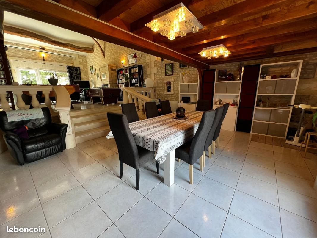 Maison 5 pièces 275 m² - Cozes 17120 (image principale 4)
