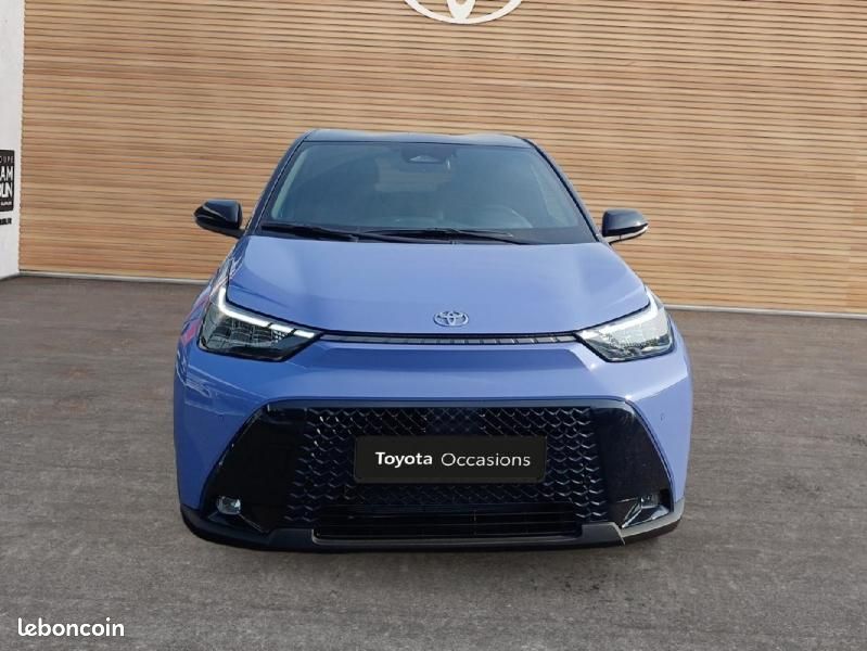 Toyota Aygo X 116h Graphic (image 8)