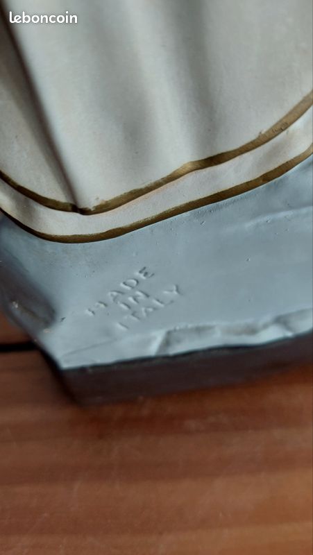 Vierge résine 38 cm (image 4)