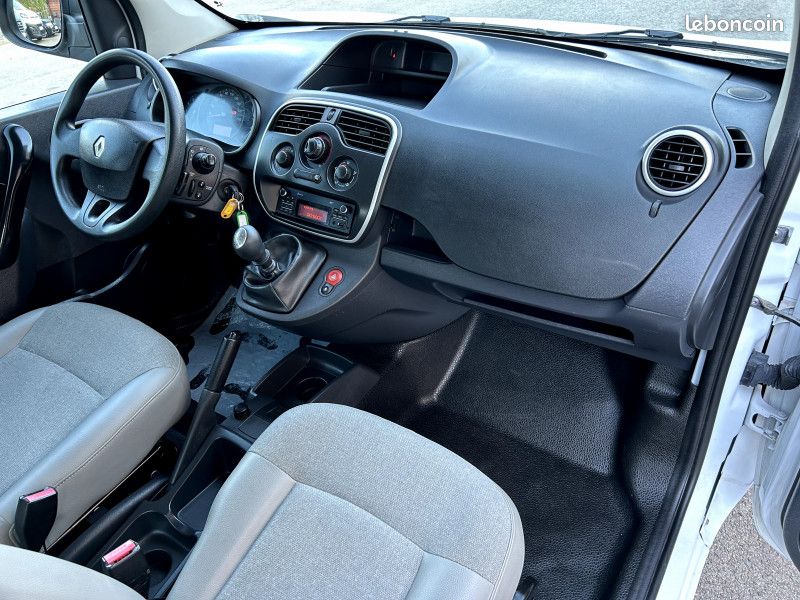 Renault KANGOO II EXPRESS MAXI 1.5 BLUE DCI 95CH GRAND VOLUME CONFORT - ATTELAGE (image 18)