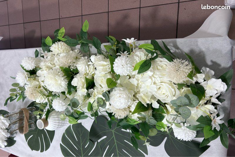 Location D'un Kit De Fleur Artificielle Avec Vase Miroir F6V20 - Fleurs Artificielles/Centres De Table & Supports