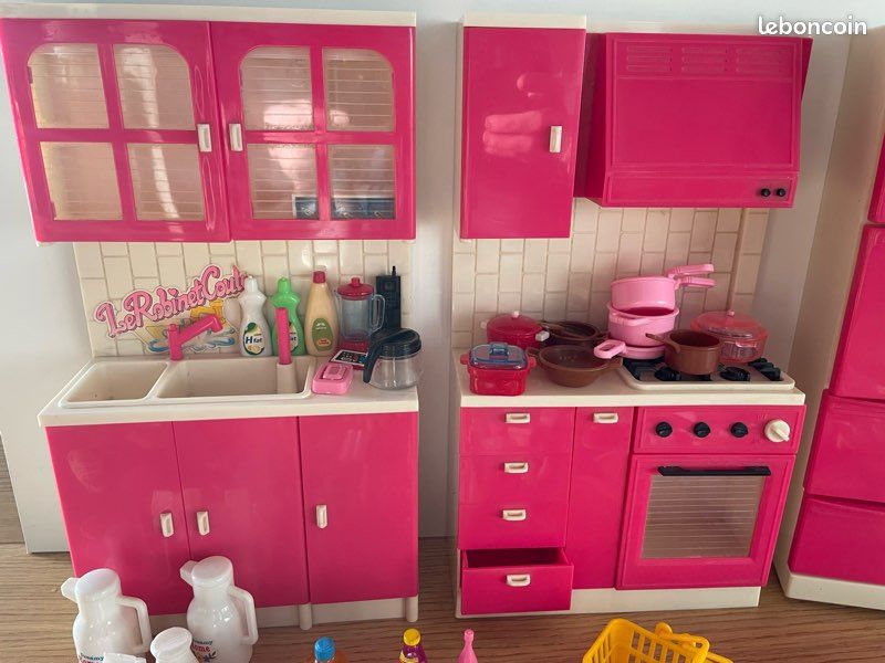 Meuble de cuisine pour enfant en bois ancien pour poupée