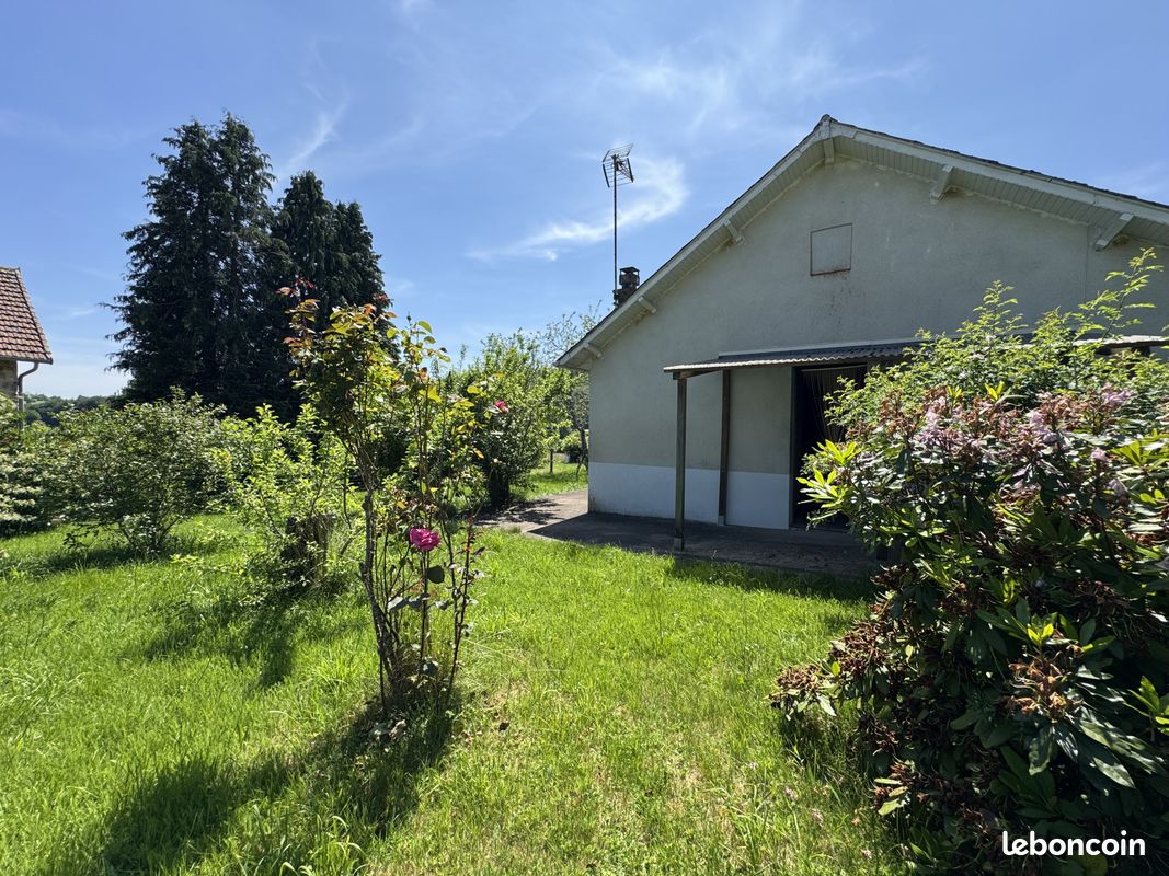 Maison 5 pièces 97 m² · à Lamazière-Haute · 97 m² · 66 000 €