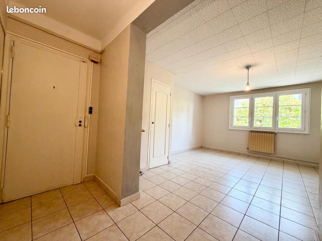 Appartement 3 pièces 58 m² · à Marseille · 58 m² · 180 000 €