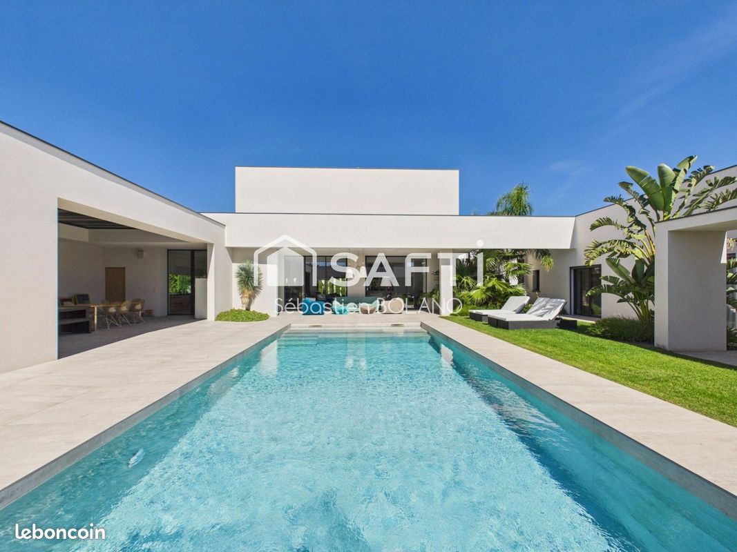 Maison 7 pièces 400 m² · à Perpignan · 400 m² · 2 475 000 €