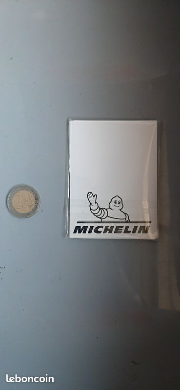 Aimant Michelin - Neuf Sous Emballage - Objet Collector Ou Déco - Petit Accessoire De Marque