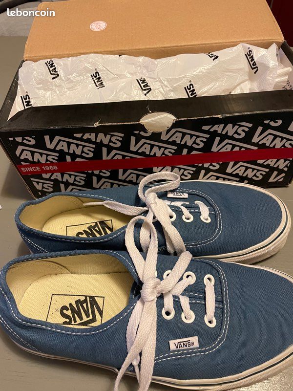 Vends baskets VAN basses mixtes couleur bleu (image 2)