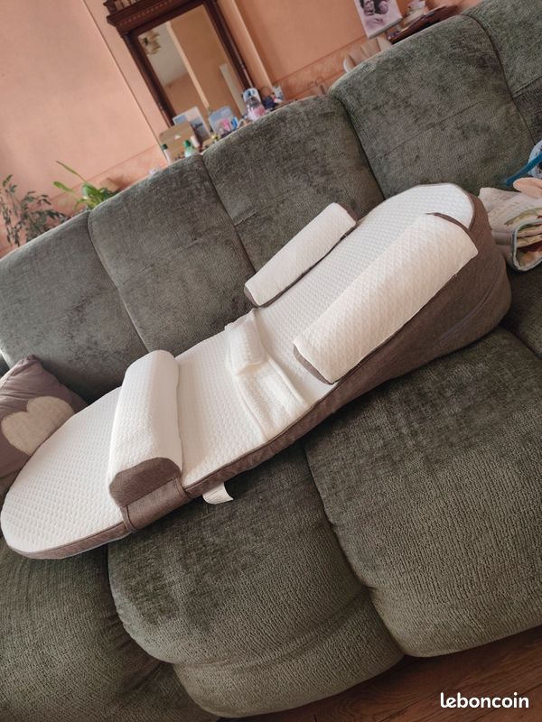 Coussin incliné bébé (image 2)