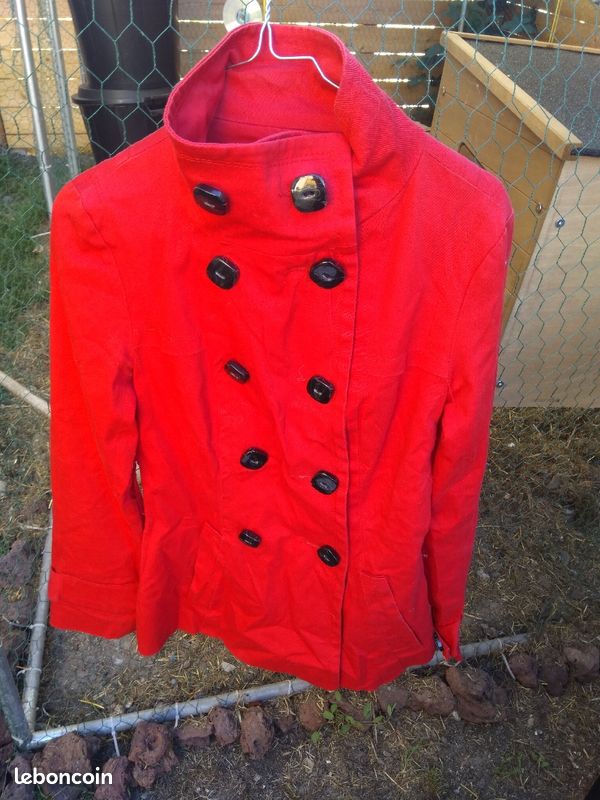Trench rouge (image 1)