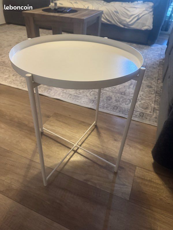 Table d’appoint table basse IKEA (image 1)