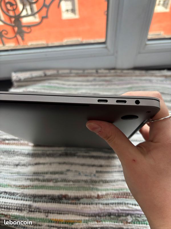 MacBook Pro - 4 ports - 16go RAM - 2,4GHz (image 5)