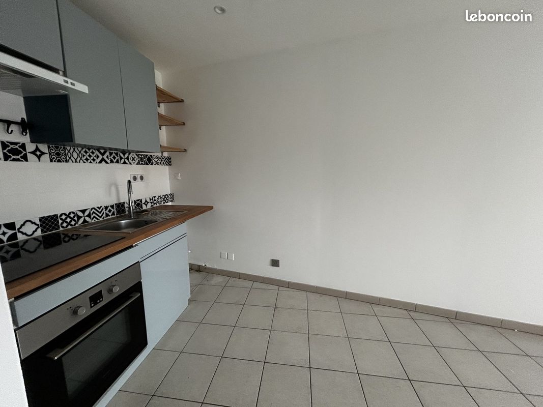 Appartement 2 pièces 44 m² · à Reims · 44 m² · 653 €/mois