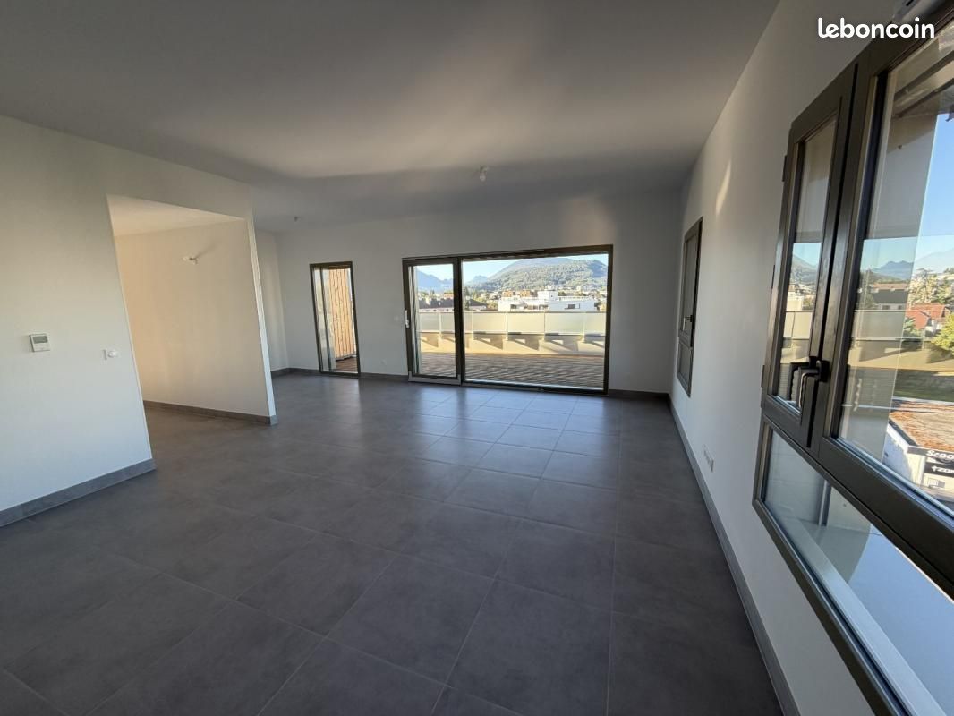 Appartement 5 pièces 110 m² · à Annecy · 110 m² · 2 840 €/mois