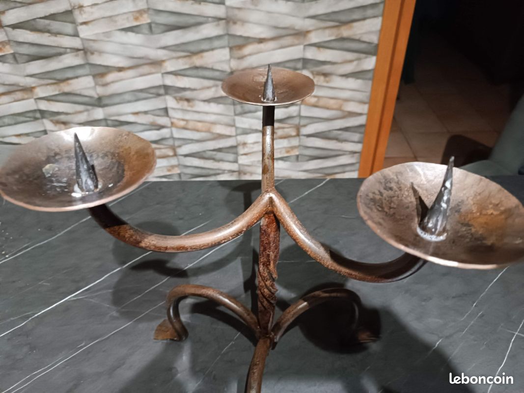 Ancien bougeoir chandelier Tripode fer forgé (image 3)