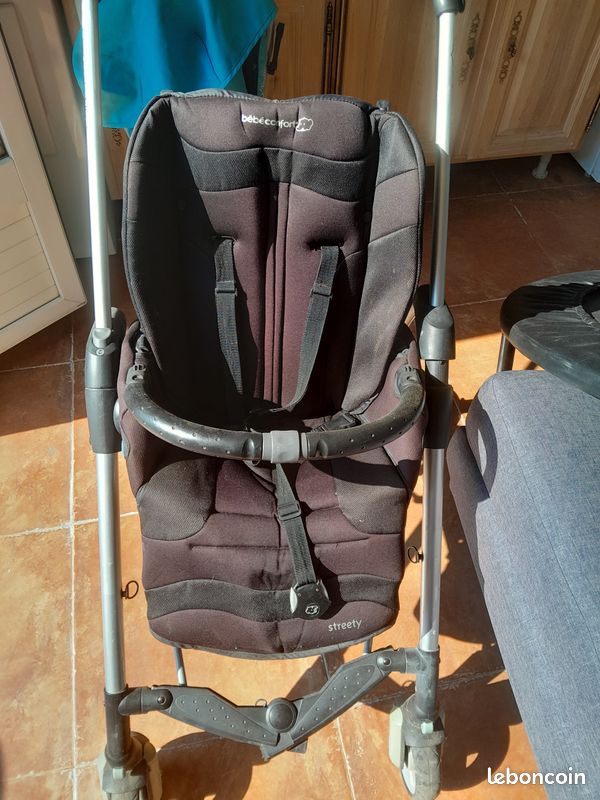 Lot poussette siege voiture (image 4)