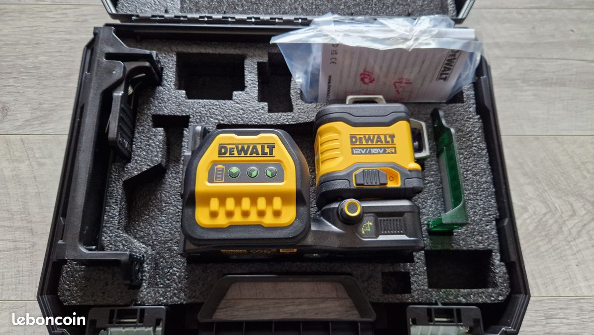 DeWalt DCE089D1G - Niveau laser - Rue du Commerce