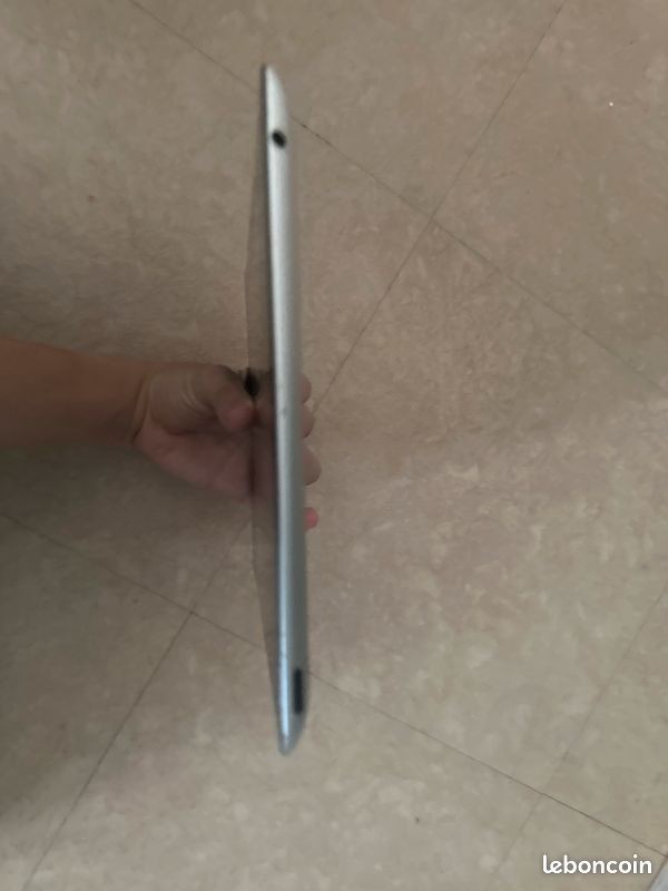 Tablette iPad 3eme génération 2012 (image 4)