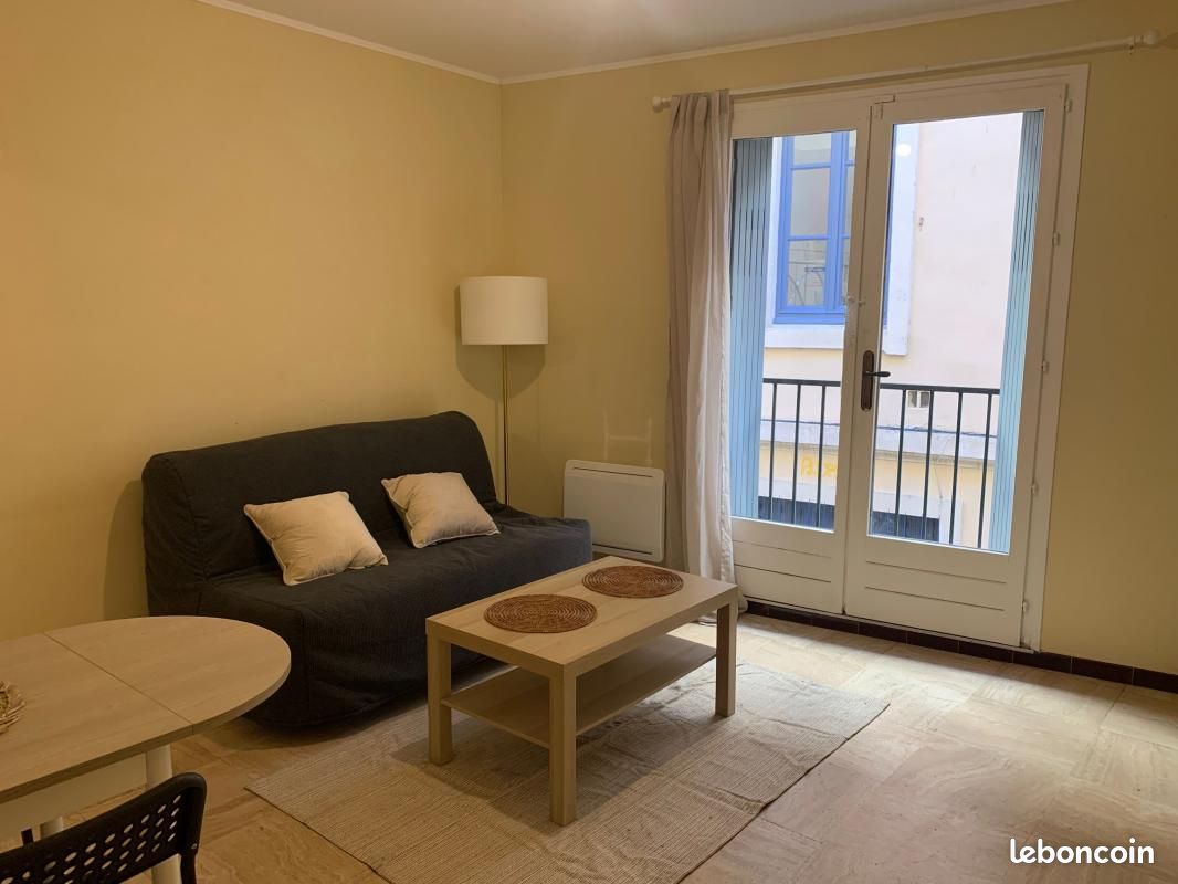 Appartement 1 pièce 22 m² · à Nîmes · 22 m² · 468 €