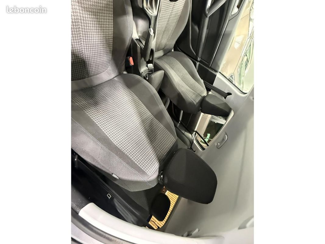 Peugeot 308 1.2 puretech 110 style start-stop (image 48)