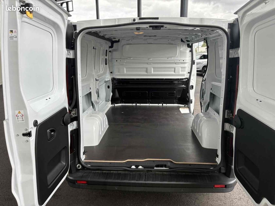 Renault TRAFIC III FG L1H1 2T8 2.0 BLUE DCI 110CH ADVANCE -25 (image 20)