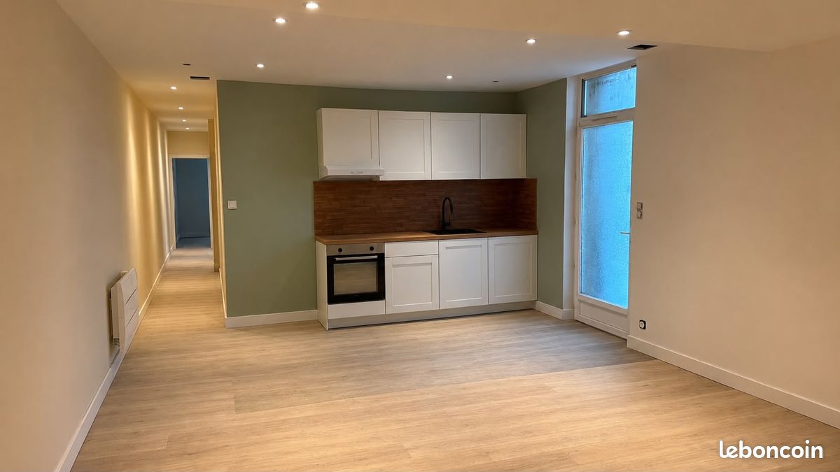 Appartement 3 pièces 87 m² · à Montluçon · 87 m² · 695 €