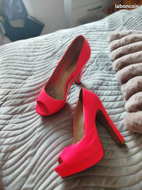 Escarpins Cuir corail fluo SCHÜTZ Chaussures