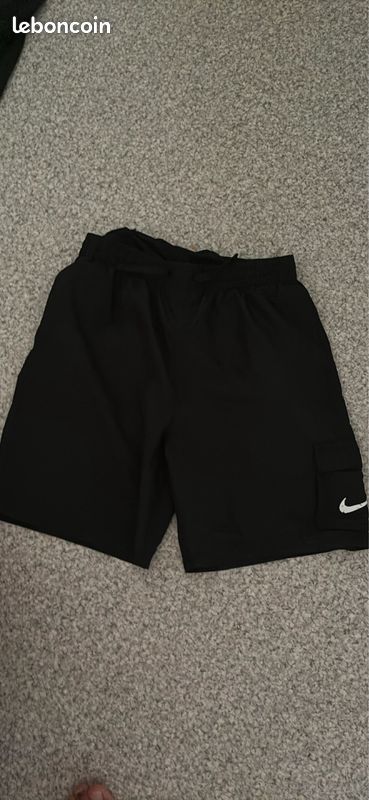 Short Nike acheté sur jd (image 1)