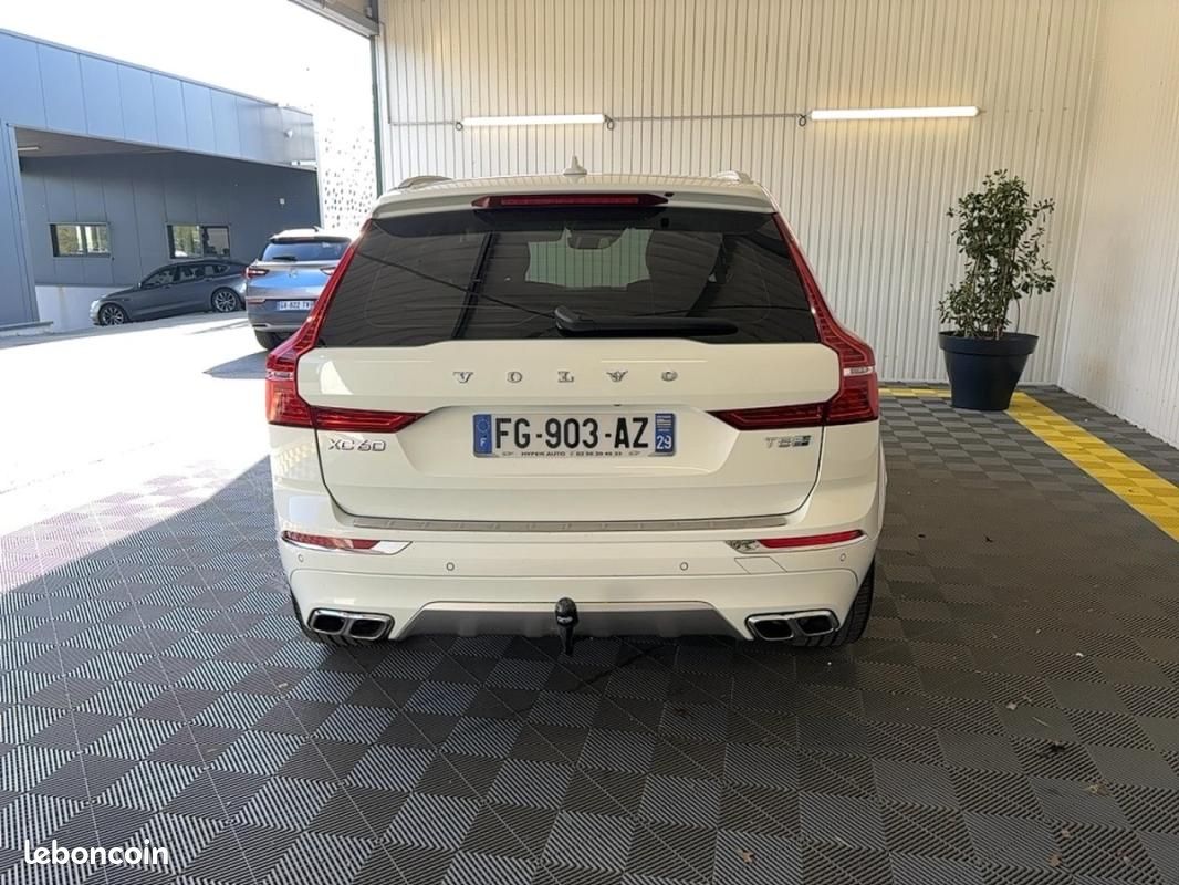 Volvo XC60 T8 TWIN ENGINE 303 CH + 87 GEARTRONIC 8 INSCRIPTION (image 5)