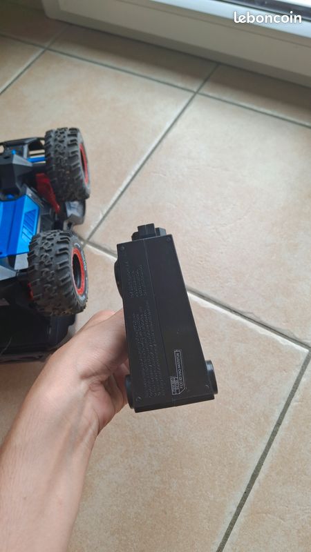 4x4 voiture télécommandée (image 11)
