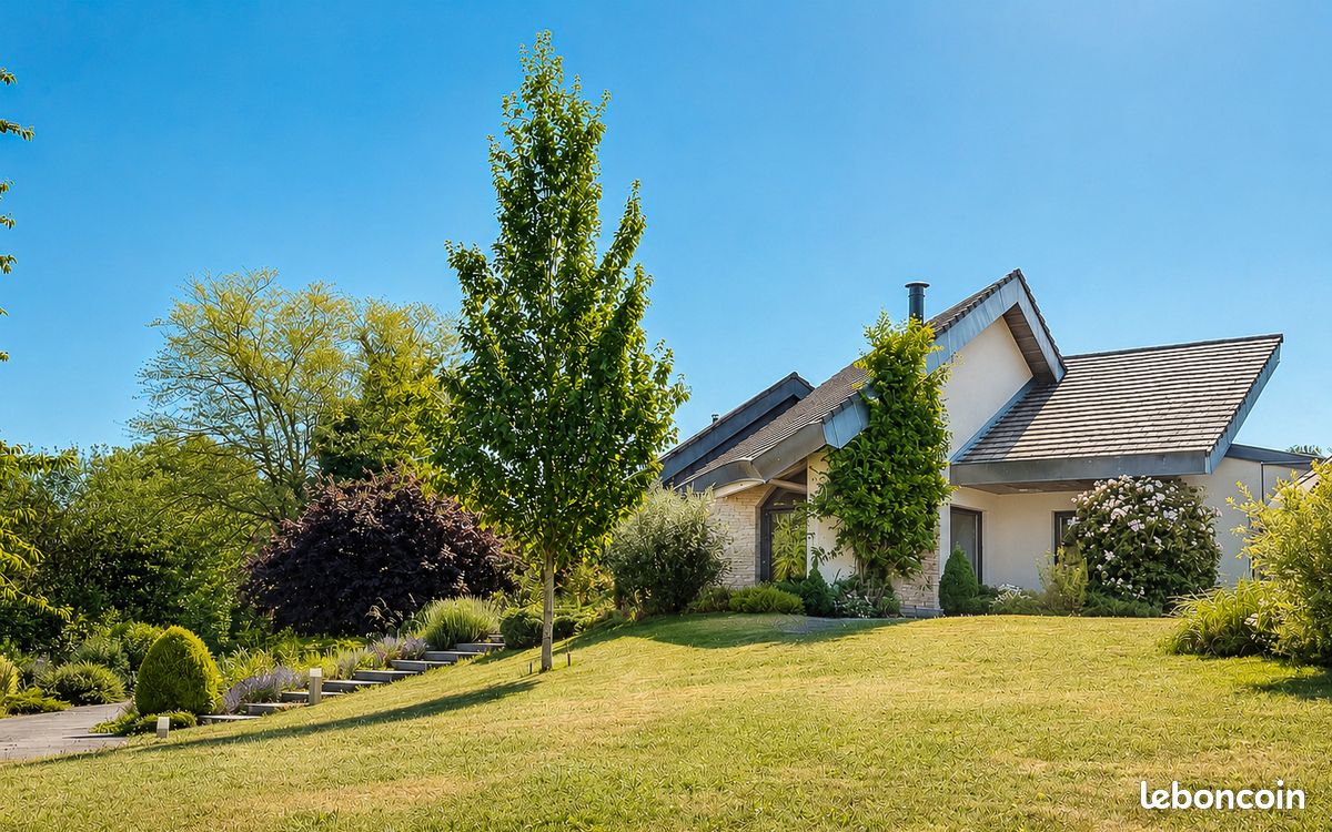 Maison 8 pièces 440 m² · à Anteuil · 440 m² · 690 000 €