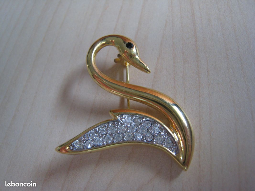 Broche Vintage Cygne - Métal Doré émaillé - Occasion Bon état
